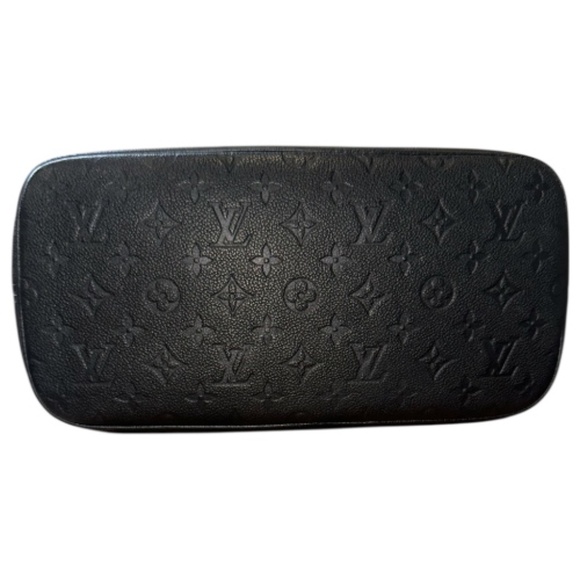 Louis Vuitton Neverfull MM Tote - Picture 11 of 16